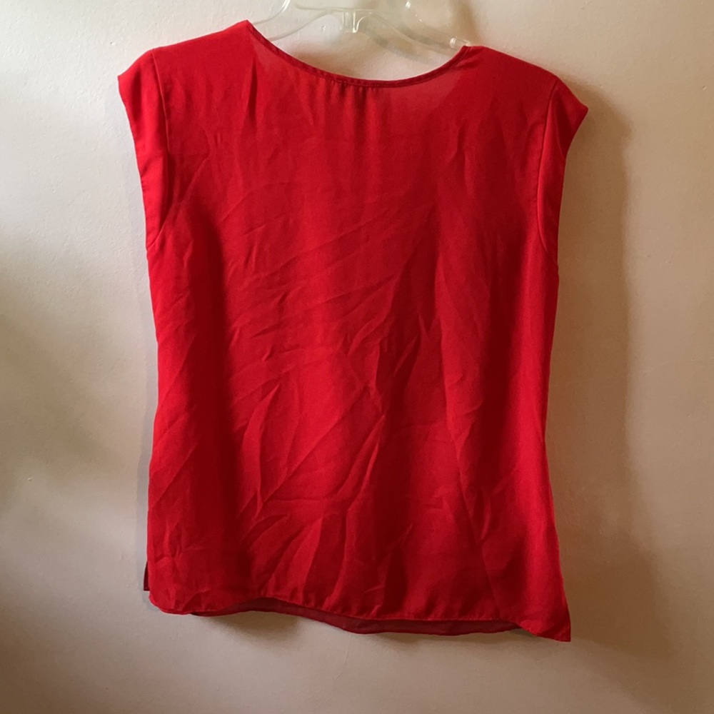 Red blouse - Picture 4 of 4